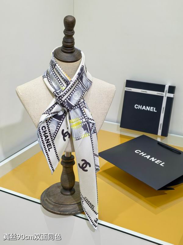 Chanel silk scarf 90X90cm E040316